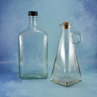 BOTELLA CUADRADA Y PIRAMIDAL